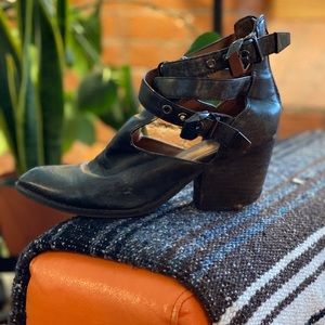 Jeffery Campbell everwell booties 7.5